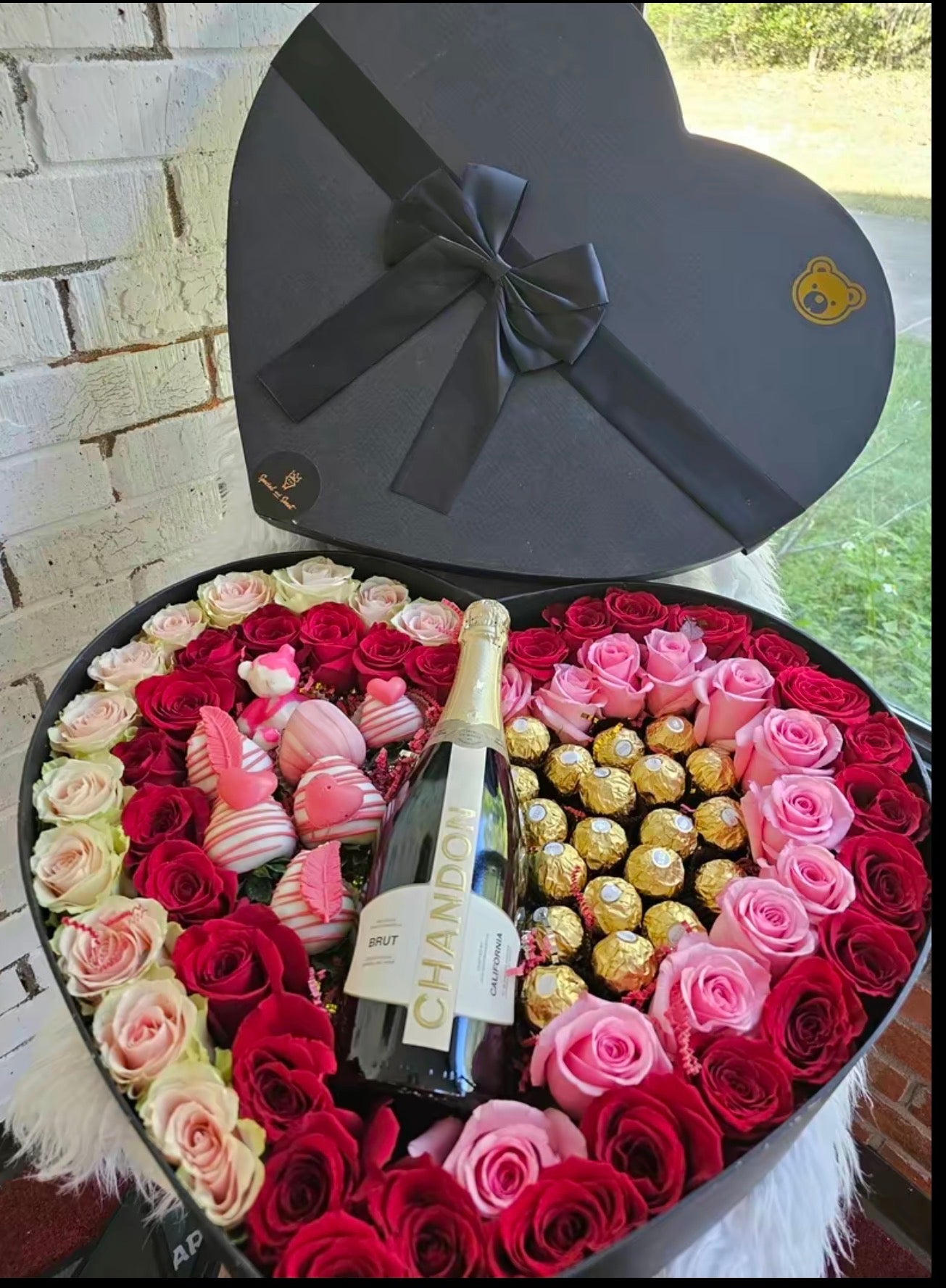 Pink Glitter Roses Bouquet