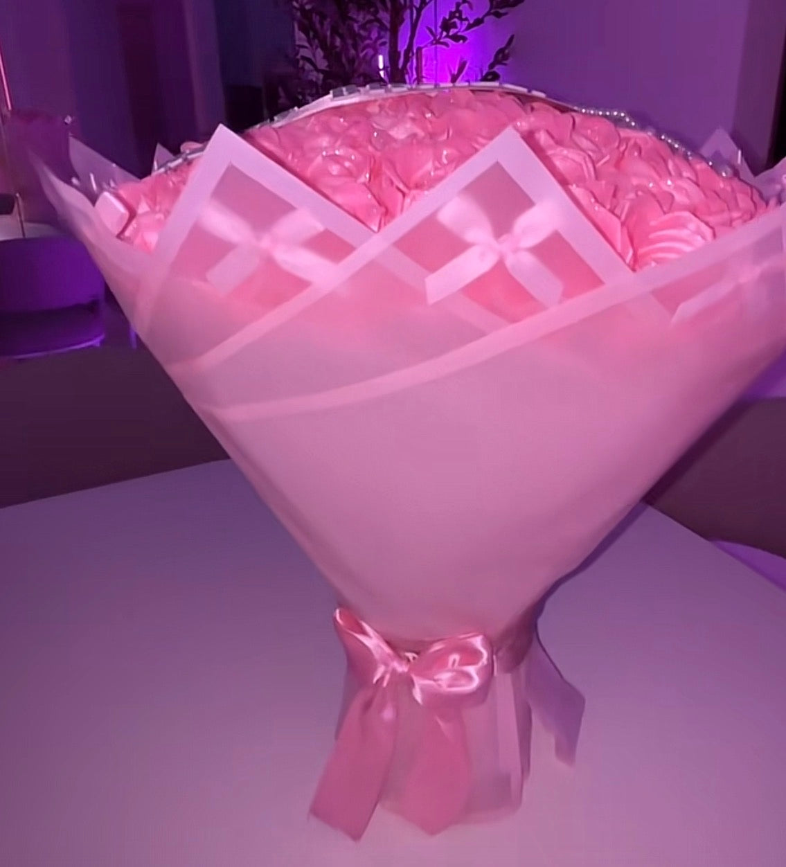 Pink Glitter Roses Bouquet